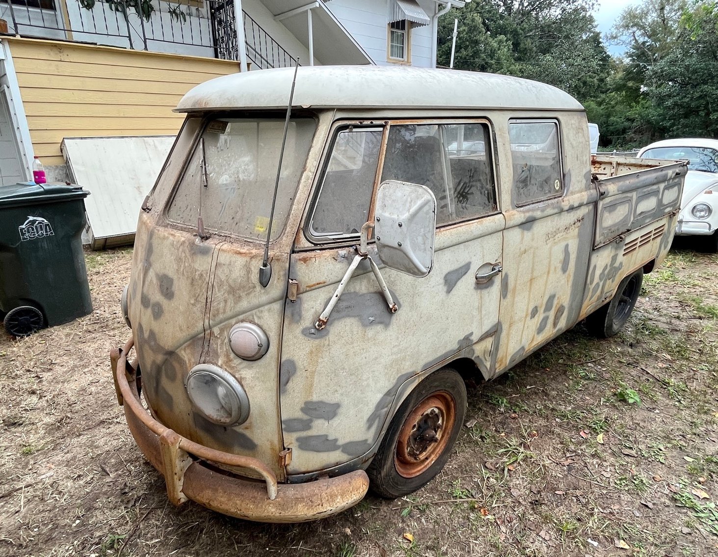 Image for Berry Estate Auction #2: Classic 1967 VWs, Karmann Ghias, Parts & More