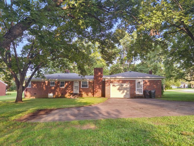 Image for 2265 Lee Drive, Burlington