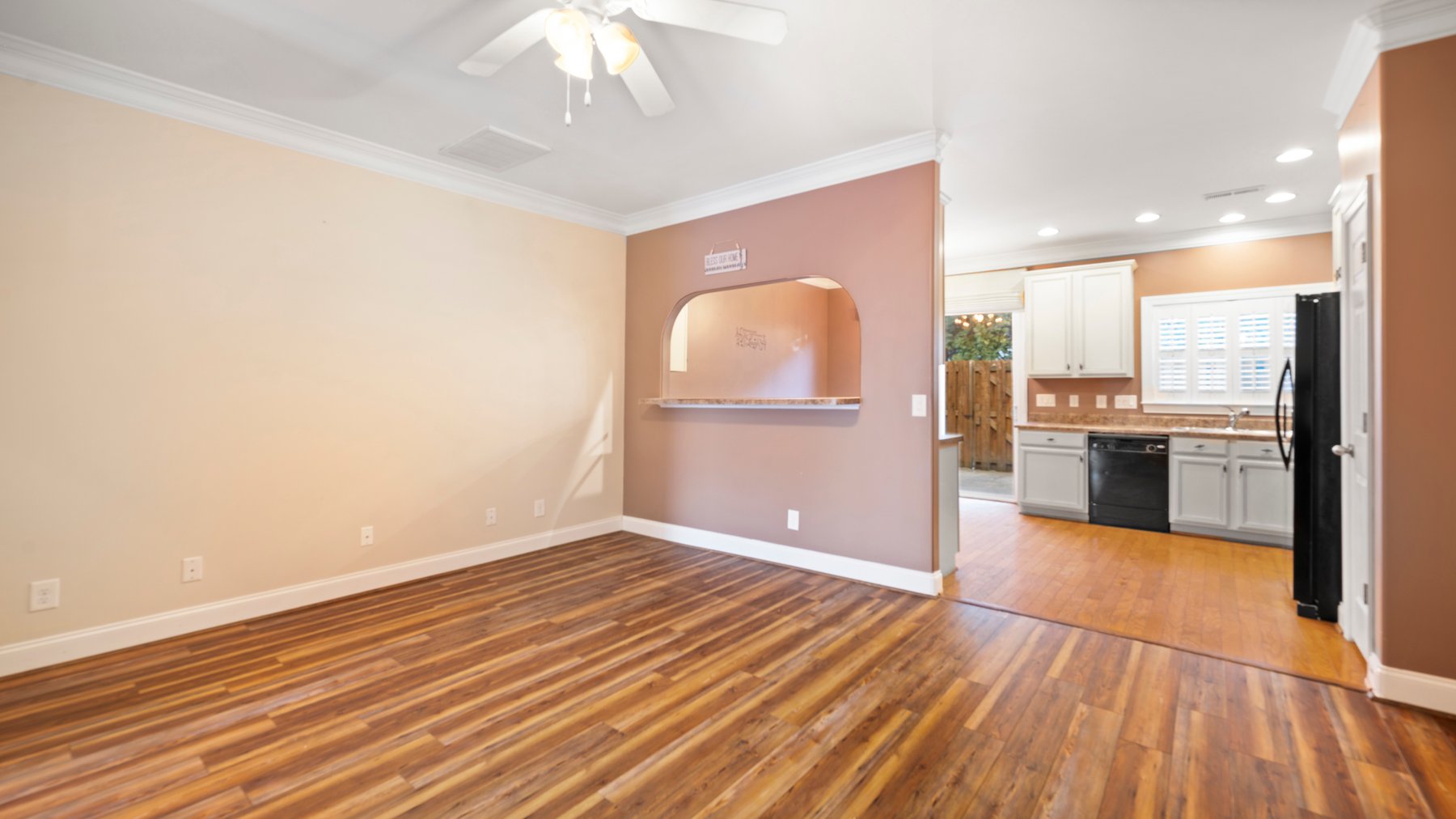 Image for 316 Saint Nicholas Trail