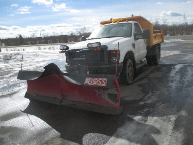 HERMANTOWN DO-BID.COM: FORD DUMP/PLOW TRUCK, HANDICAP VAN, TRAILERS AND MORE ONLINE AUCTION