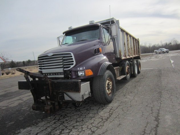 HERMANTOWN DO-BID.COM: APRIL DUMP TRUCK, ASPHALT ZIPPER TRAILER AND AUTO ONLINE AUCTION