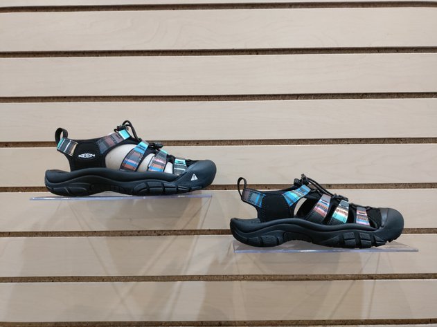 TRINITY AUCTION CO: LYLE'S SHOE STORE INVENTORY LIQUIDATION PART 7 ONLINE AUCTION