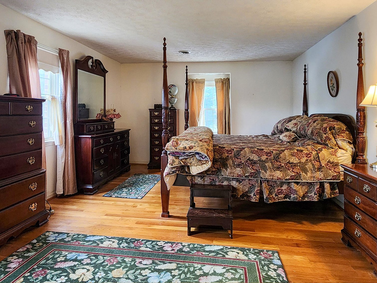 Image for 3,700 Sq.Ft. 5BR 3.5BA starting at $285k