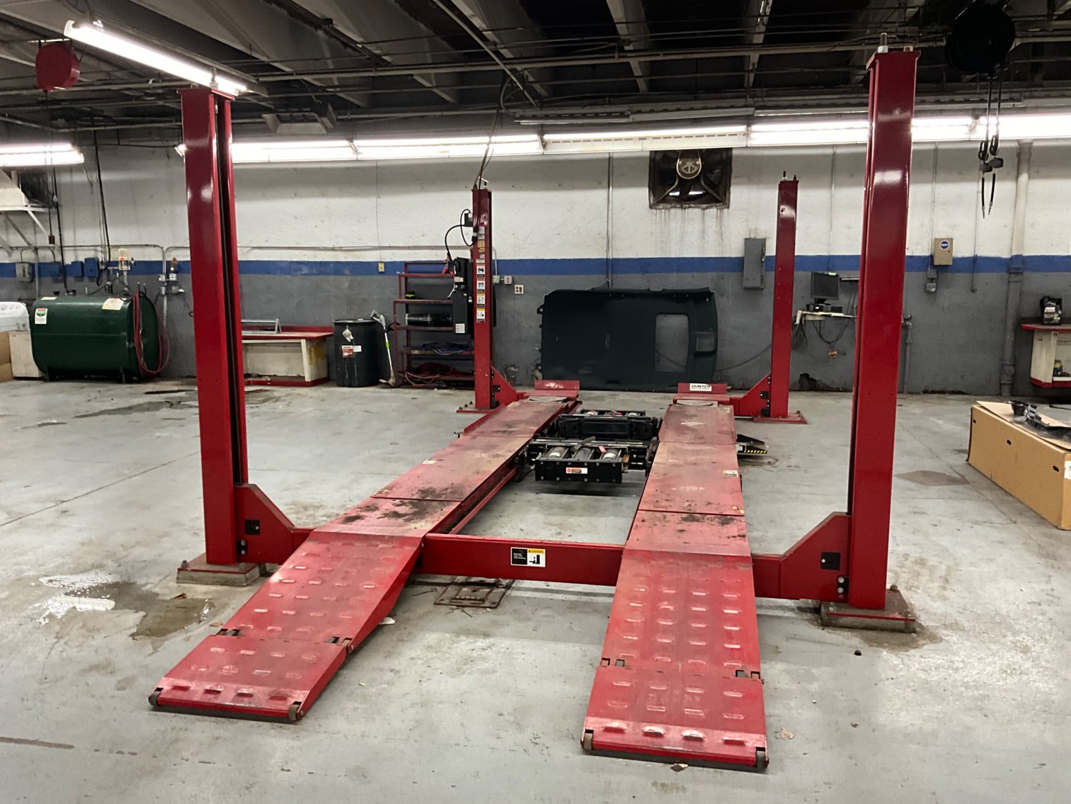 Image for (Toledo OH) Lifts, Auto Equipment, Tools, Shelving, Golf Cart, Fixtures (Central Ave)