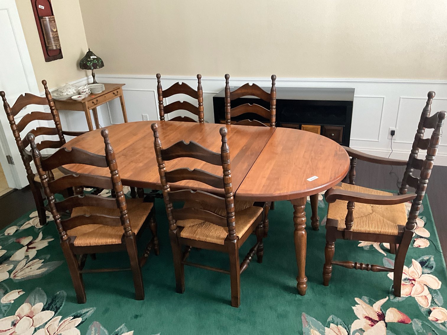 Image for (Toledo OH) Jewelry, Purses, Household Furnishings, Tools (Chapel Dr.)