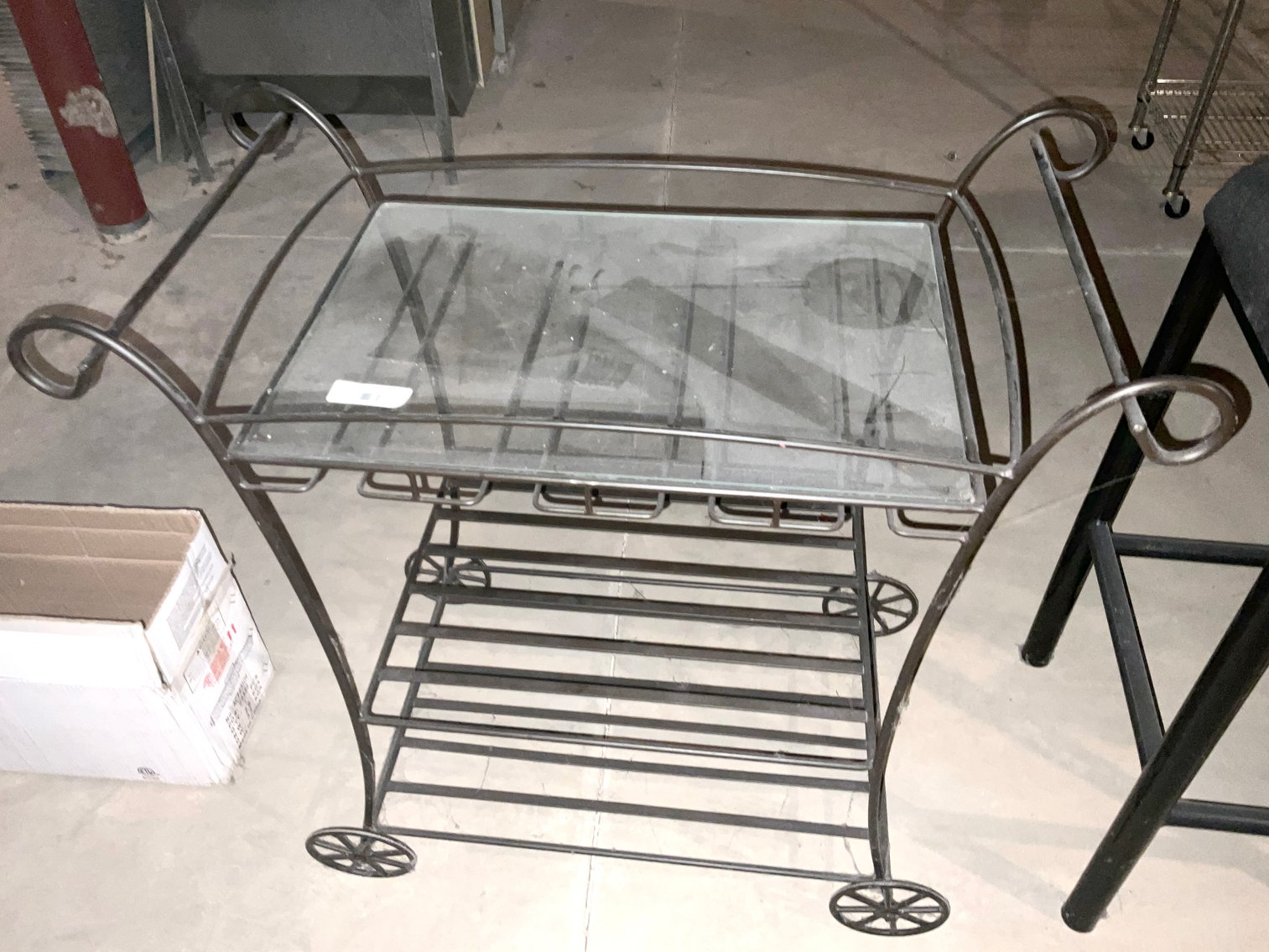 Image for (Temperance MI) Spring Clean Out Of Salon & Spa Business (Summerfield Rd)