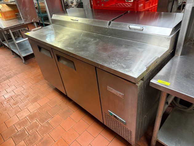 Image for (Toledo OH) Restaurant Equipment - Ranges, Italy Signs, Ovens, Pizza Ovens, Refrigerators, Prep Tables, Kitchen Equipment, Tables, Chairs (Monroe St.)