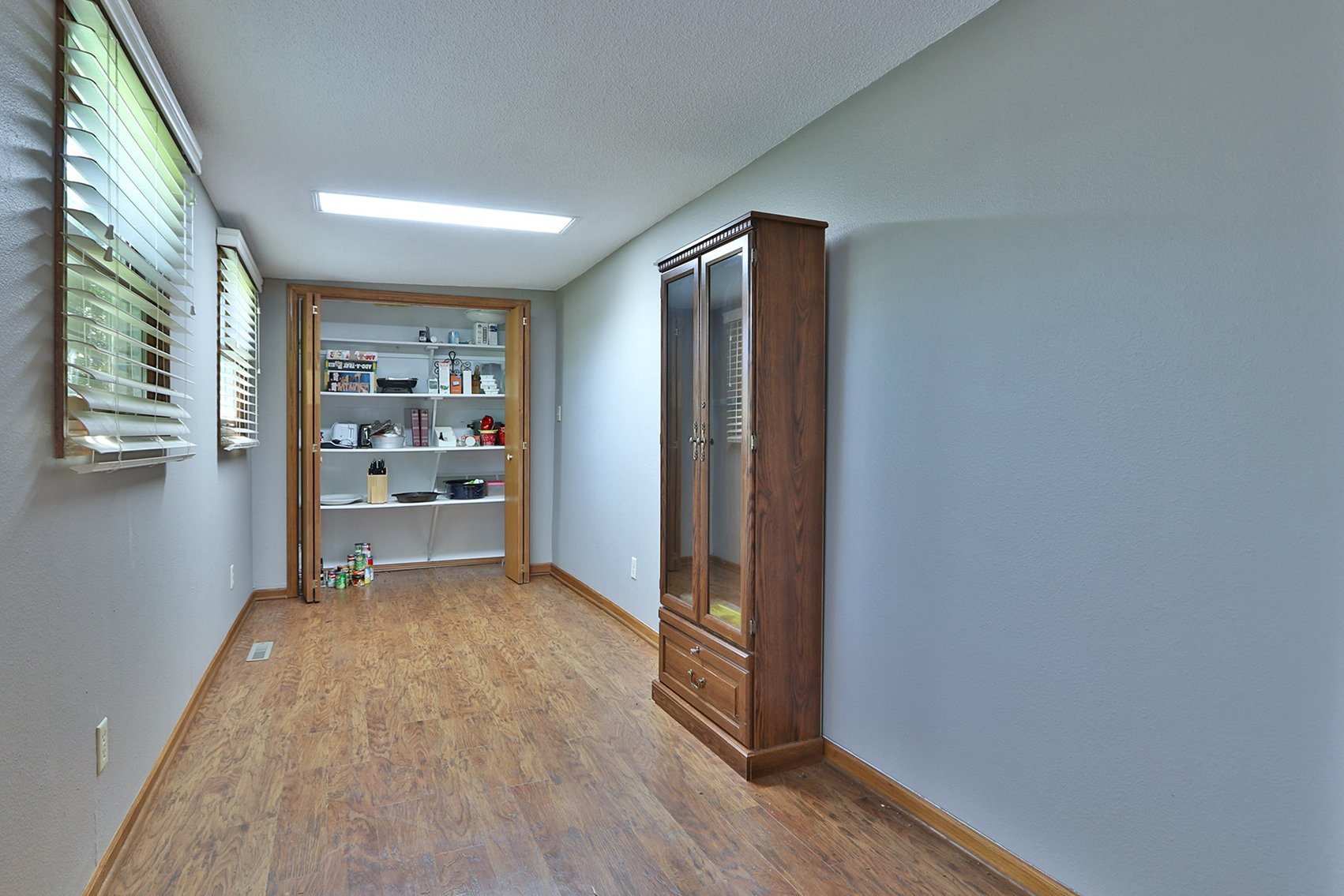 Image for Donald W. Eis Farmland Auction by the Schaardt Auction Team with Burrows Tracts Real Estate