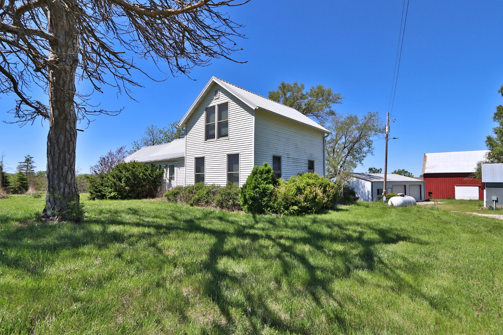 Image for Donald W. Eis Farmland Auction by the Schaardt Auction Team with Burrows Tracts Real Estate