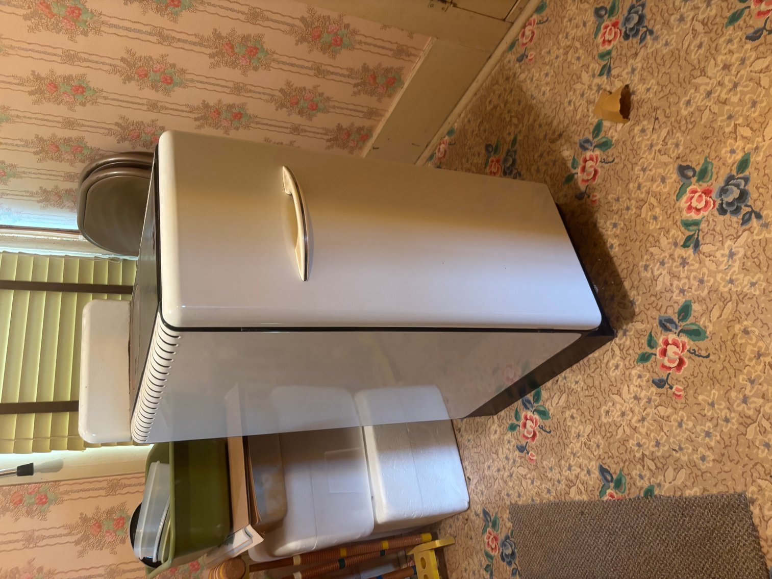 Image for Steve & Millie Avery Estate Live Auction