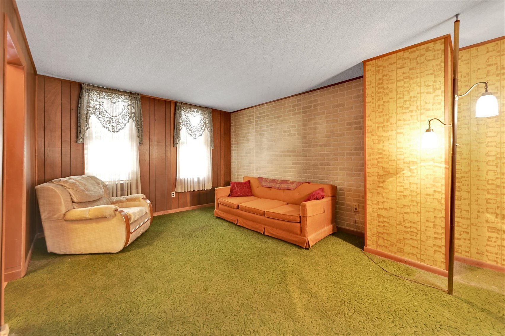 Image for Fixer Upper Real Estate Auction - Lebanon, PA