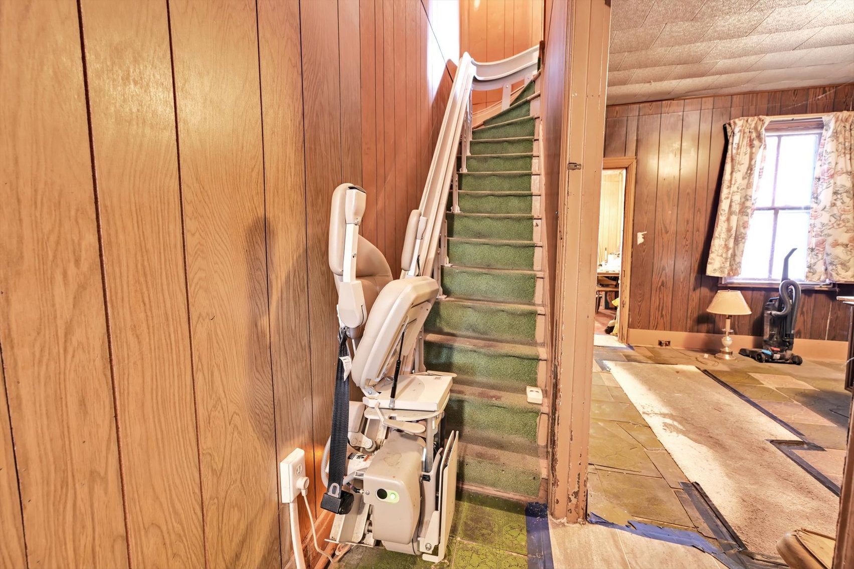 Image for Fixer Upper Real Estate Auction - Lebanon, PA