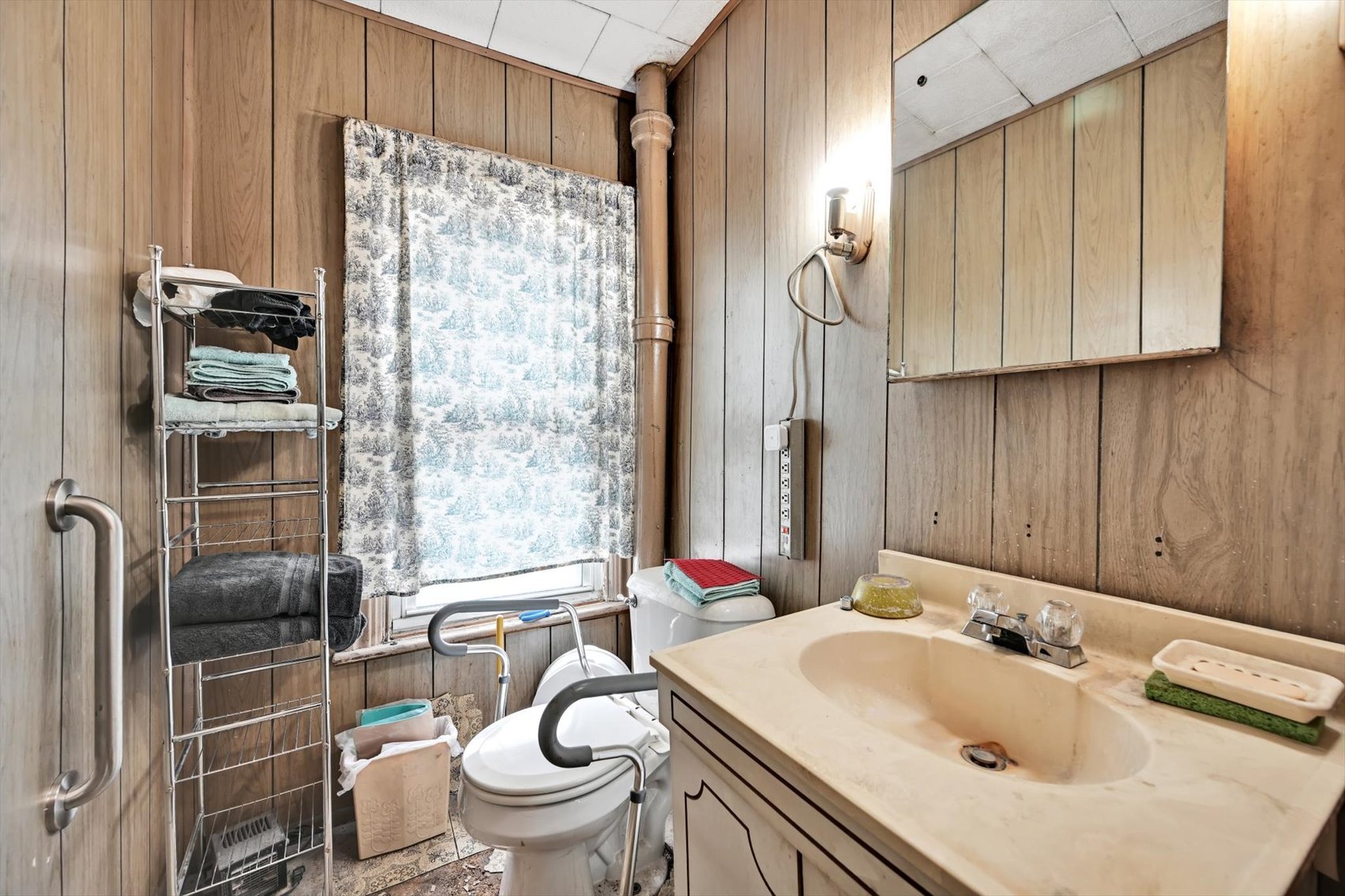 Image for Fixer Upper Real Estate Auction - Lebanon, PA