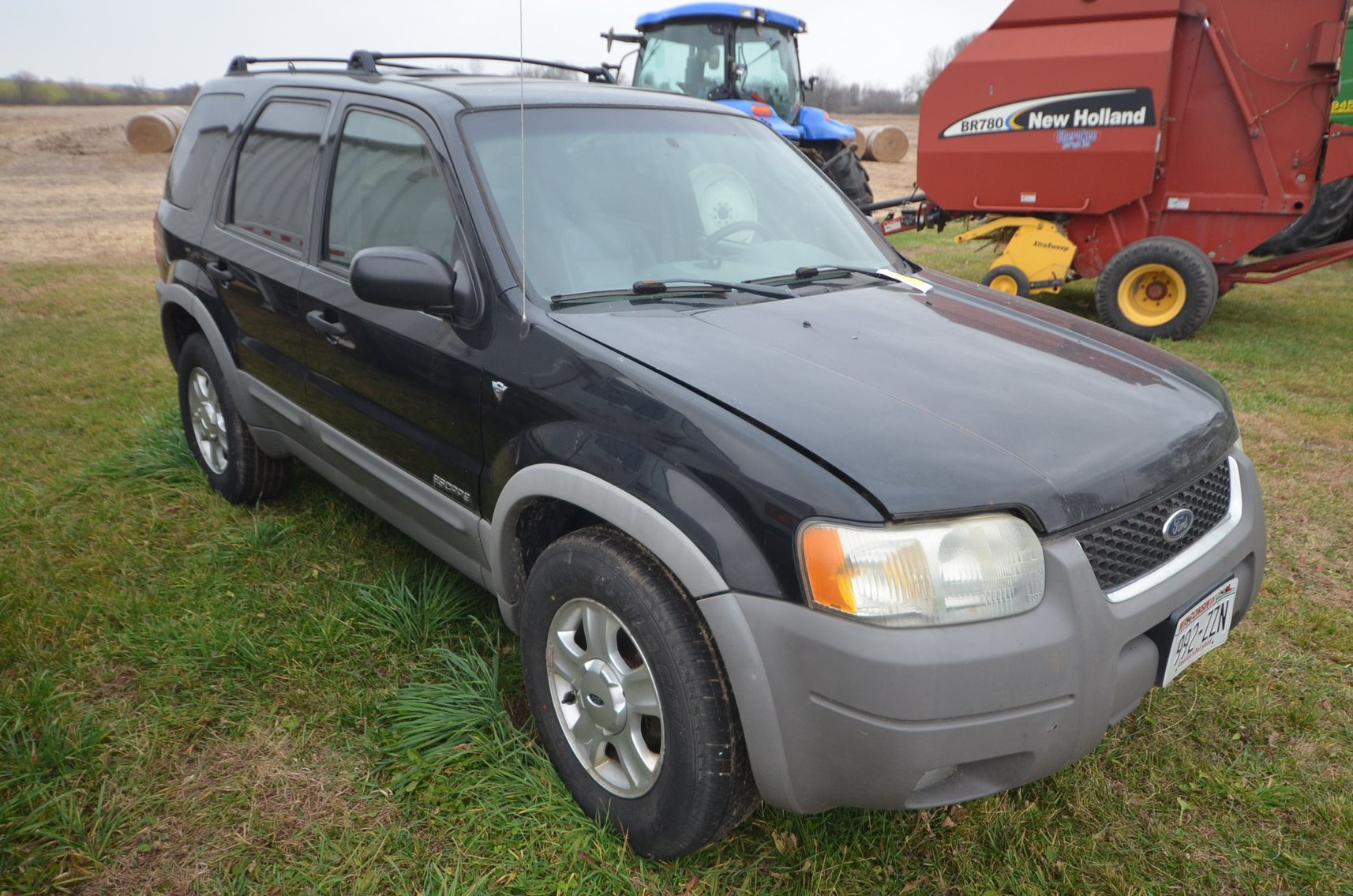 Image for ALLIS CHALMERS 7000, WHEAT STRAW BALES, STANCHION DIVIDERS, SKIDSTEER ATTACHMENTS