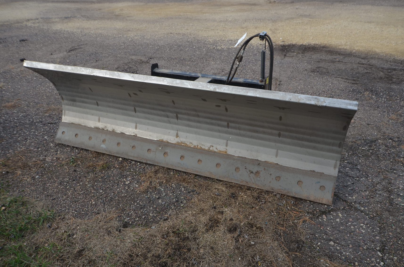 Image for ALLIS CHALMERS 7000, WHEAT STRAW BALES, STANCHION DIVIDERS, SKIDSTEER ATTACHMENTS