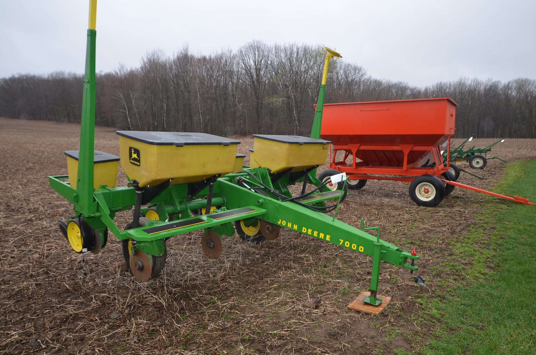 Image for TRACTORS, FARM EQUIPMENT, TOOLS, HUNTING GEAR, AND MORE - Cadott, WI