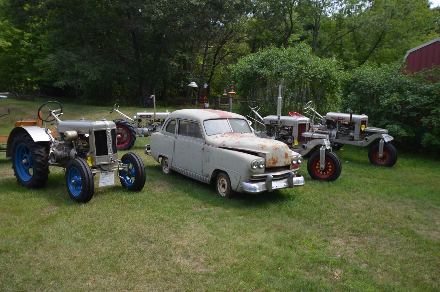 Image for SILVER KING TRACTORS, MASSEY TRACTOR, PLYMOUTH TRACTOR, TOOLS, AC GOLF CART, AND MORE - Eau Claire, WI