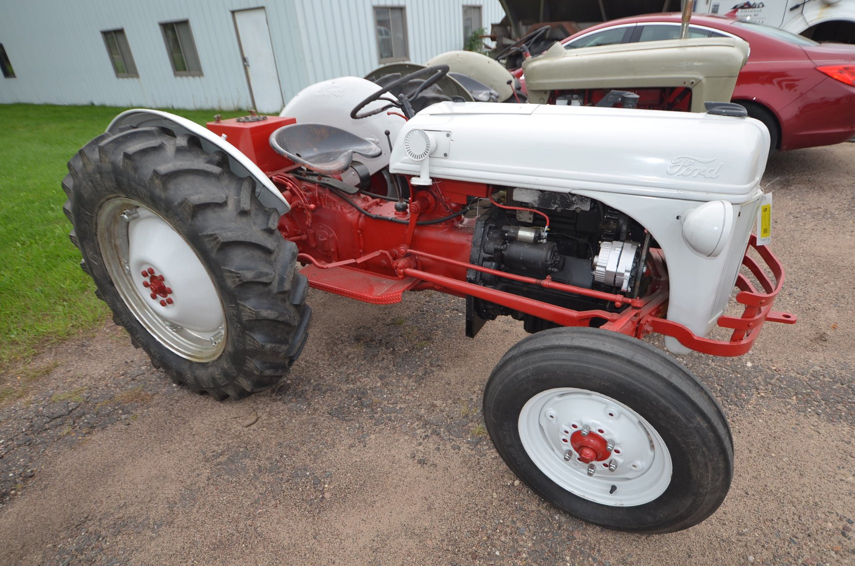 Image for FERTILIZER TRUCK, TRACTORS, MOWERS, TRAILER, TOOLS AND COLLECTIBLES - Mondovi, WI