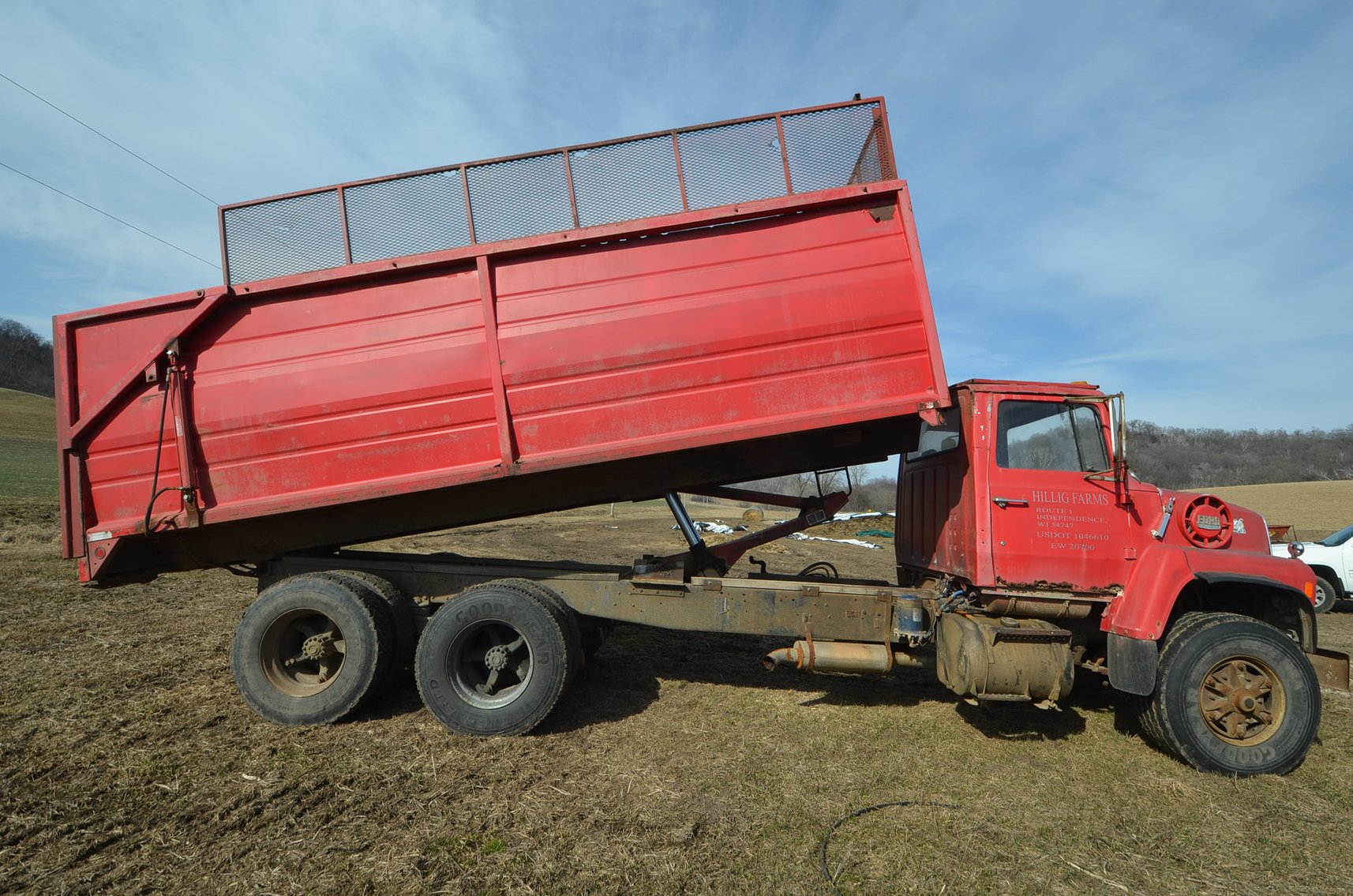 Image for JOHN DEERE TRACTORS, FARM EQUIPMENT AND OTHER PERSONAL PROPERTY - Independence, WI