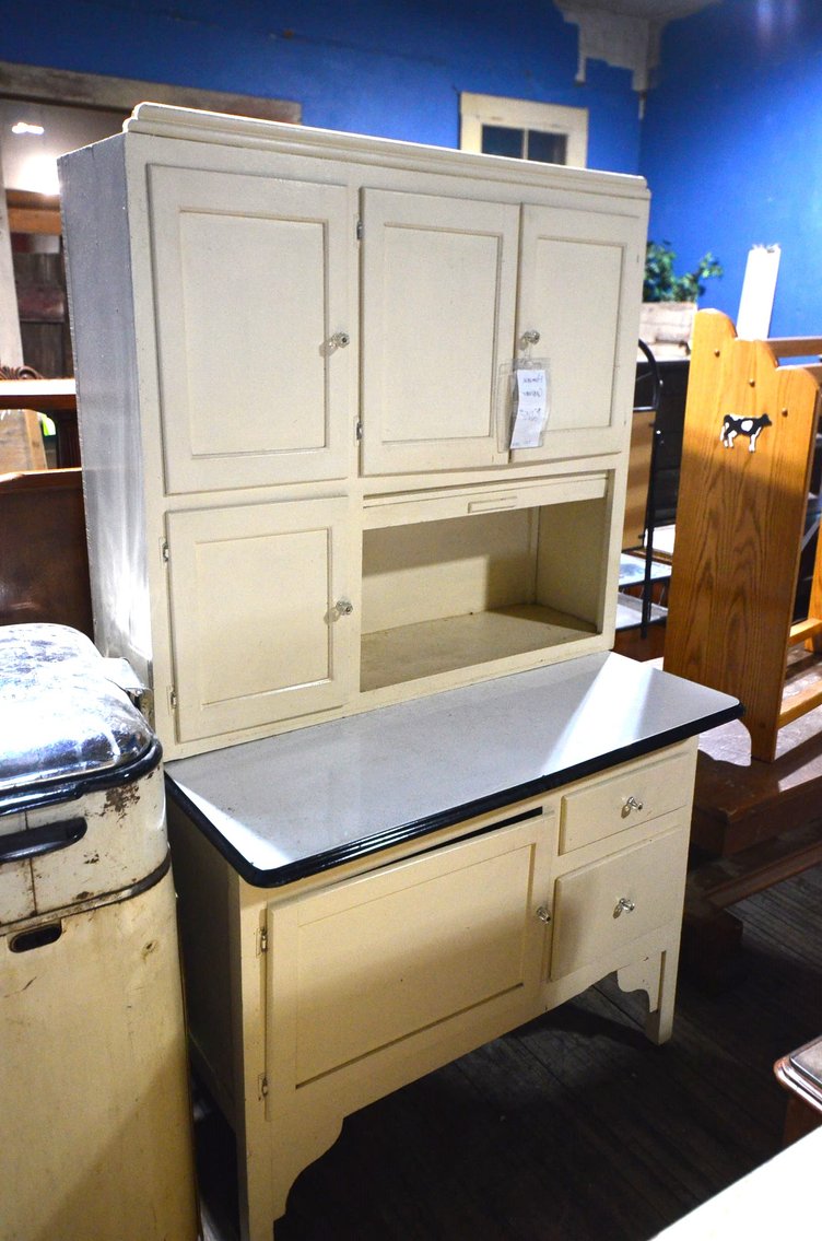 Image for STARGAZERS INVENTORY REDUCTION: VINTAGE FURNITURE & TOYS, CROCKS, COLLECTIBLES, and MORE! - Durand, WI