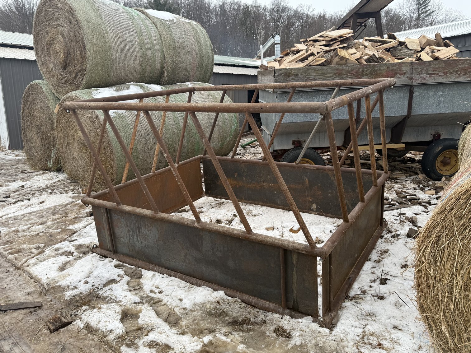 Image for JANUARY HAY & BEDDING AUCTION - Fairchild, WI