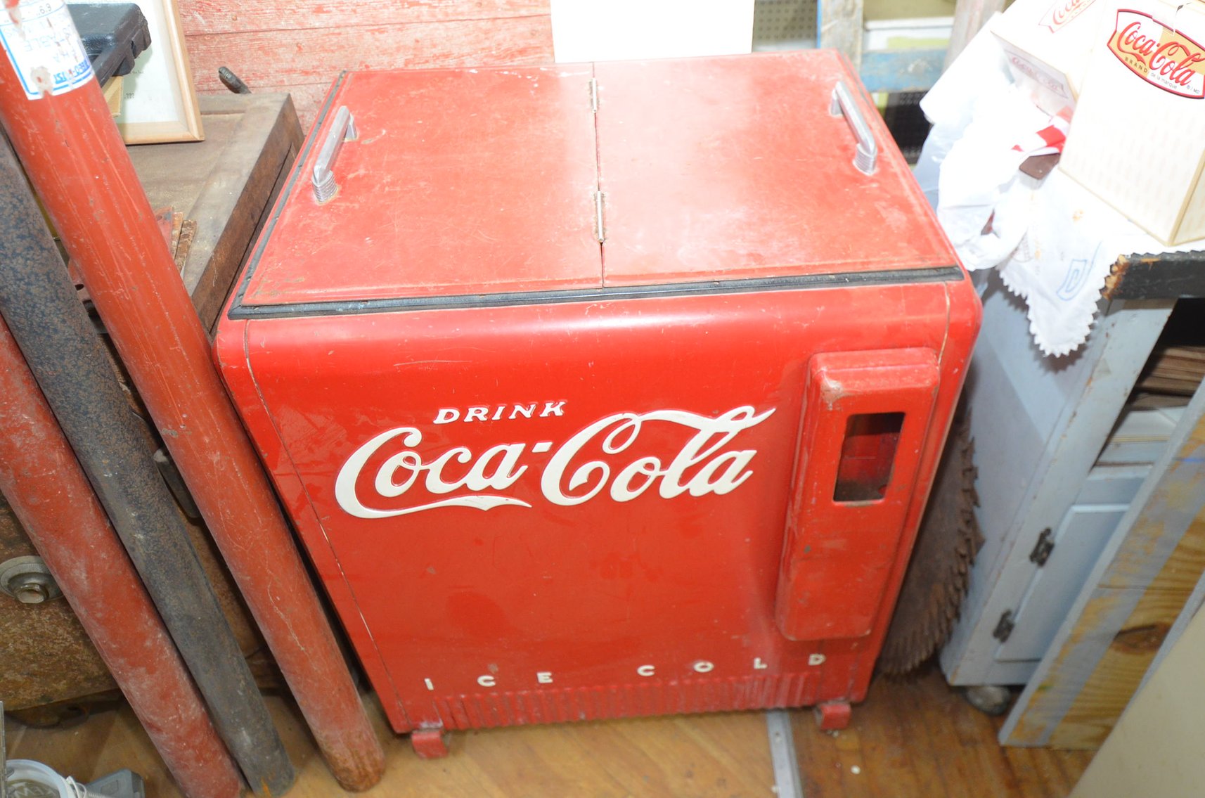 Image for STARGAZERS INVENTORY REDUCTION: VINTAGE FURNITURE & TOYS, CROCKS, COLLECTIBLES, and MORE! - Durand, WI