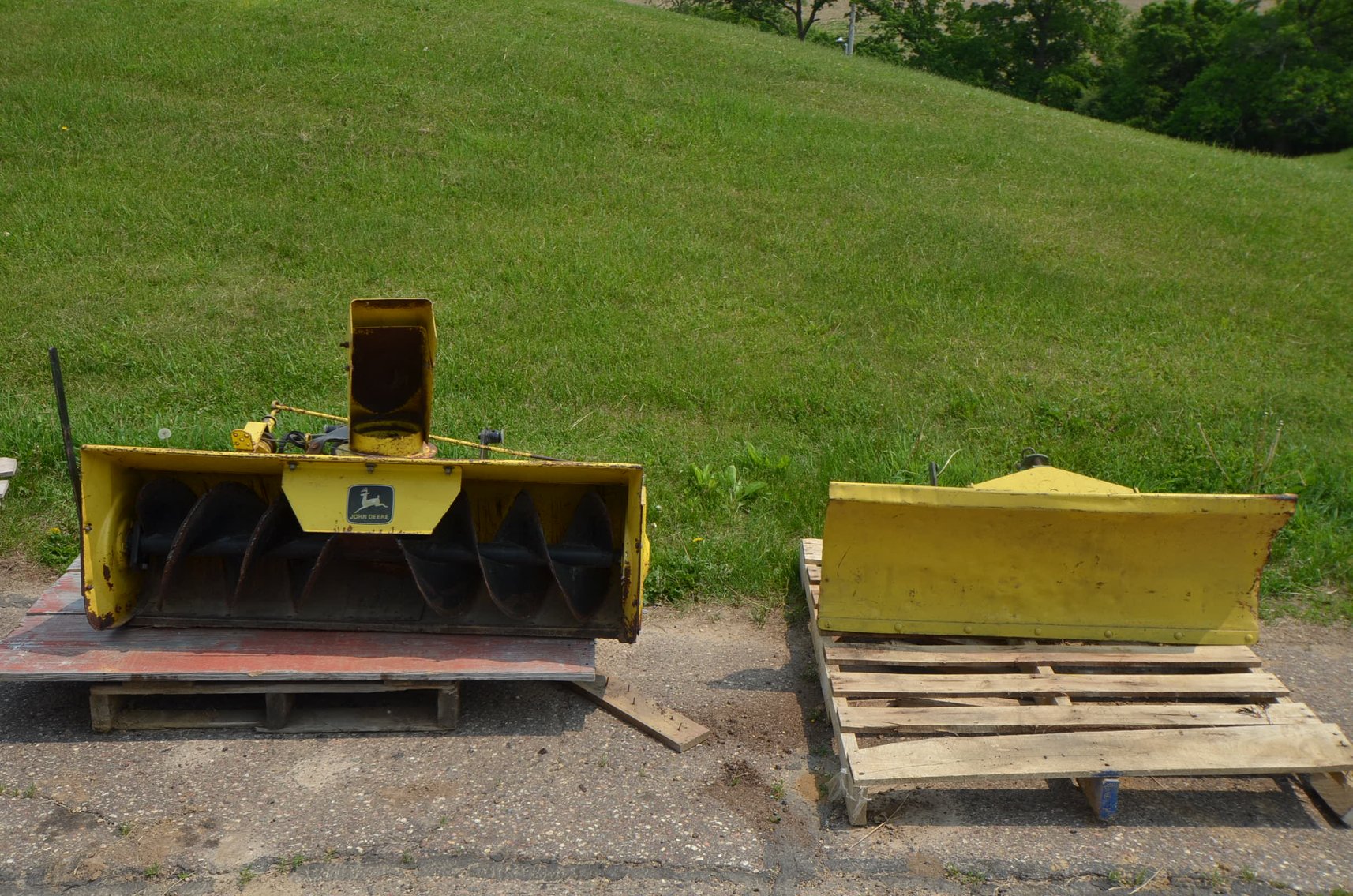 Image for DOUG FISK VINTAGE TRACTOR COLLECTION & MACHINERY - Mondovi, WI