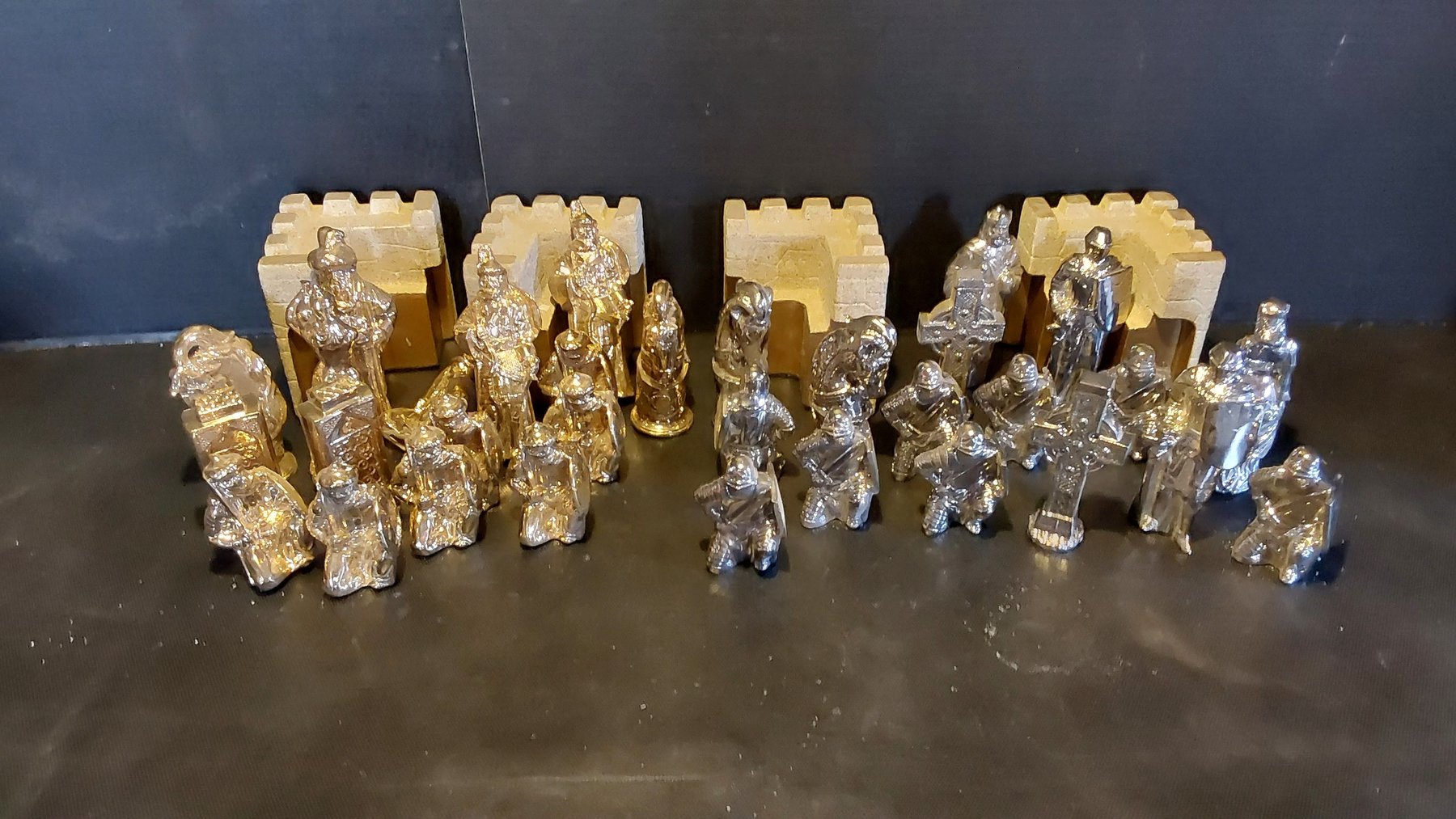 Image for February's Sweetheart of an Online Auction