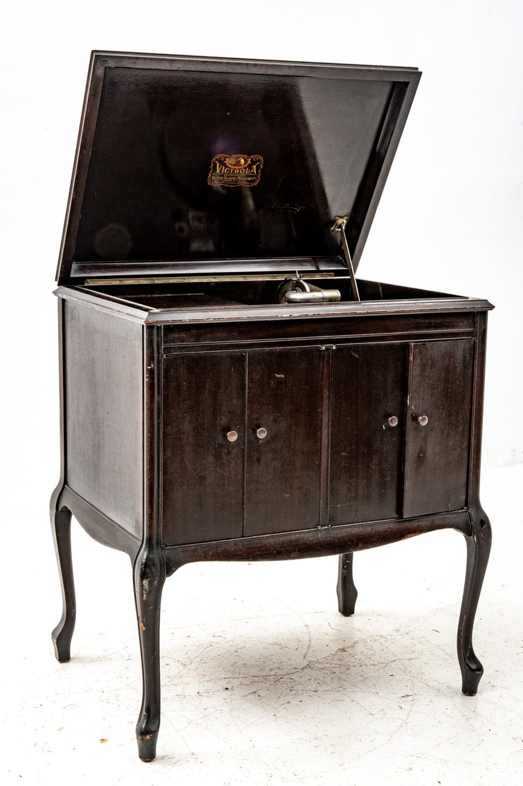 Image for Blue Gallery Multi Consignor Online Auction