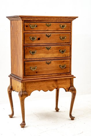 Image for Pink Gallery - Fantastic Finds Online Estate Auction