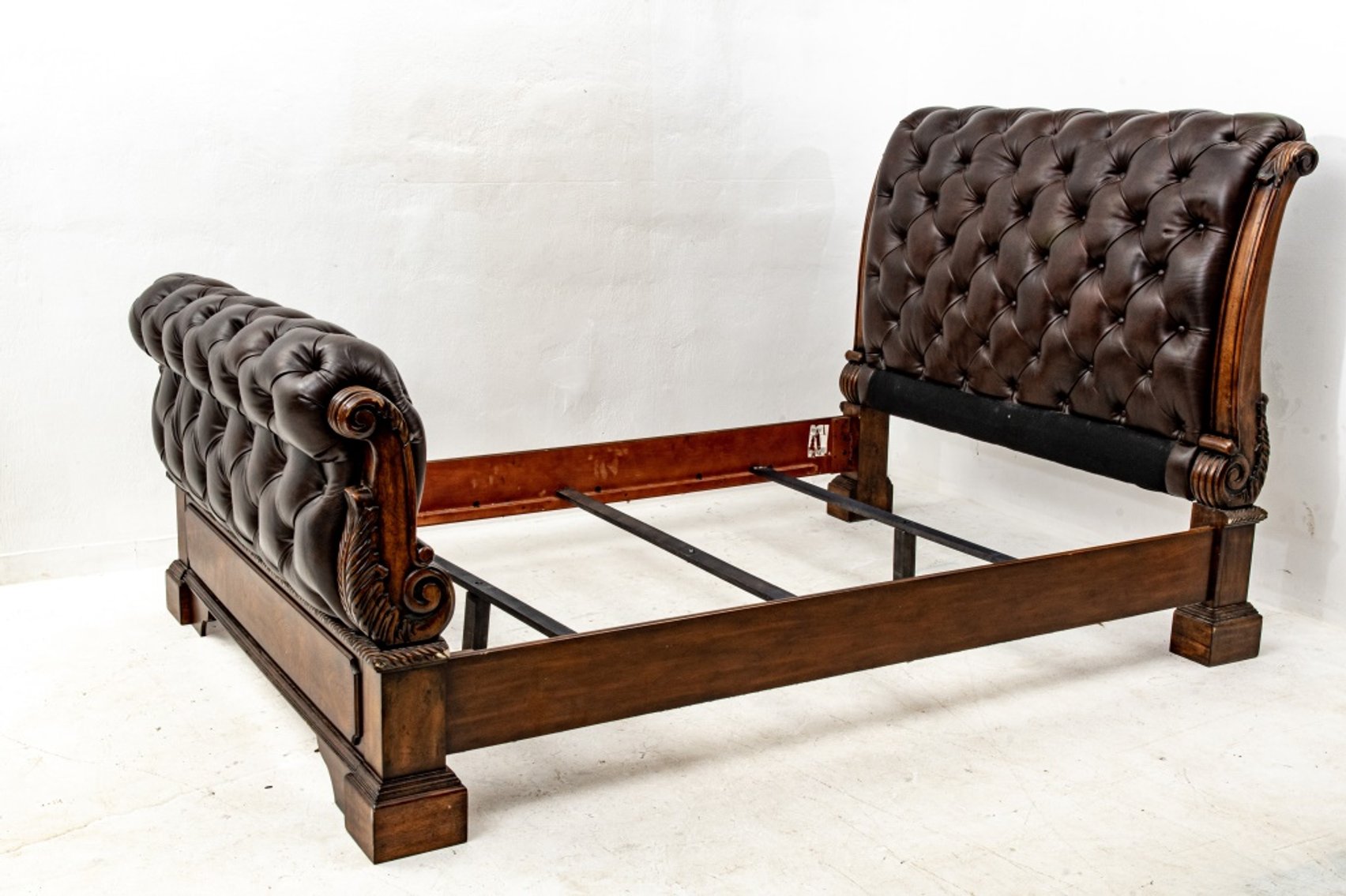 Image for Orange Gallery - Furniture, Coins & More Online Auction!