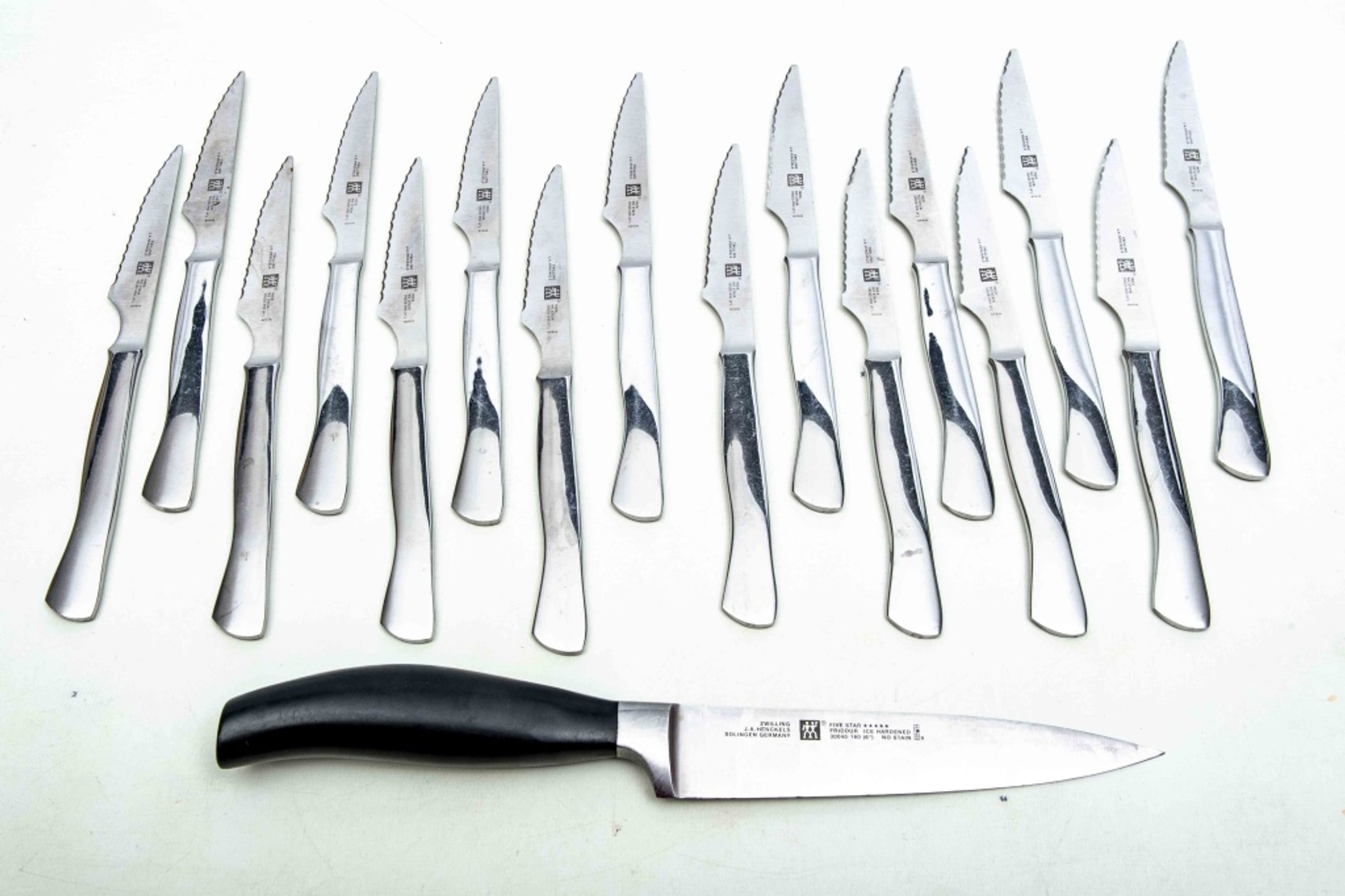 Image for Pink Gallery - Online Estate Auction