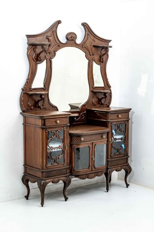 Image for Multi Consignor Yellow Gallery Auction