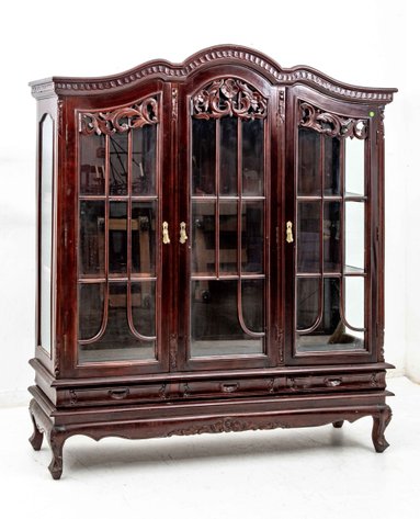 Image for Yellow Gallery - Nice Antiques, Great Smalls & Many NIB Items