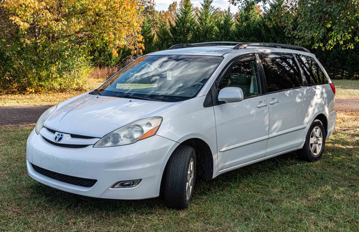 Image for Tom II and Laura Carswell Onsite Downsizing Auction Part 2