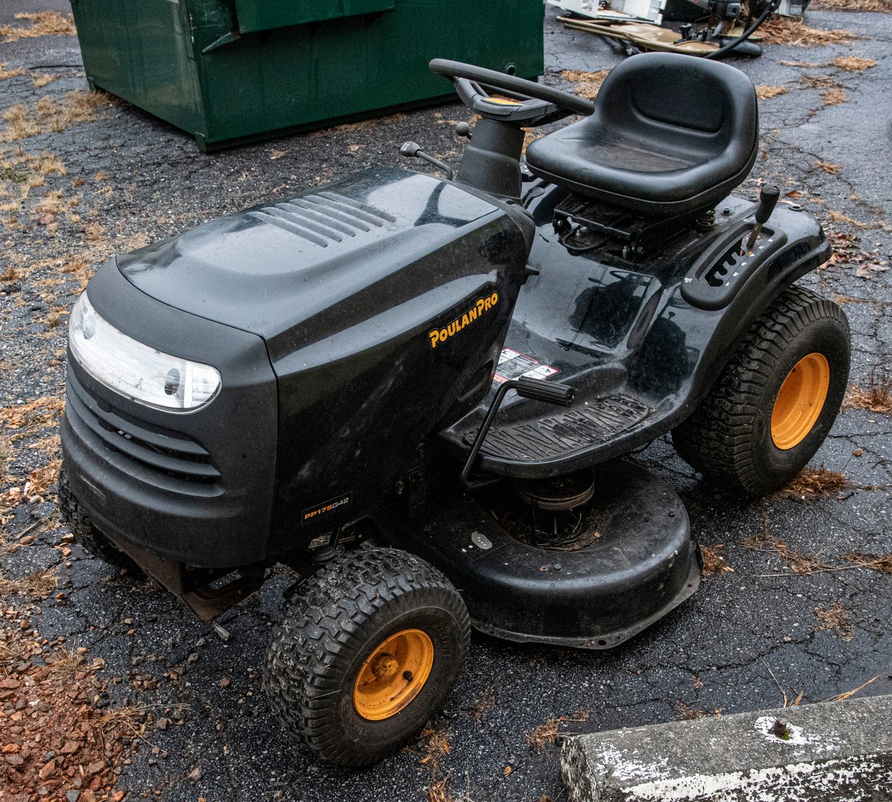 Image for Tan - Clayton Annex Tools, Militaria & More