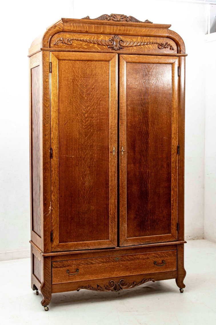 Image for Gray Gallery Multi Consignor Online Auction