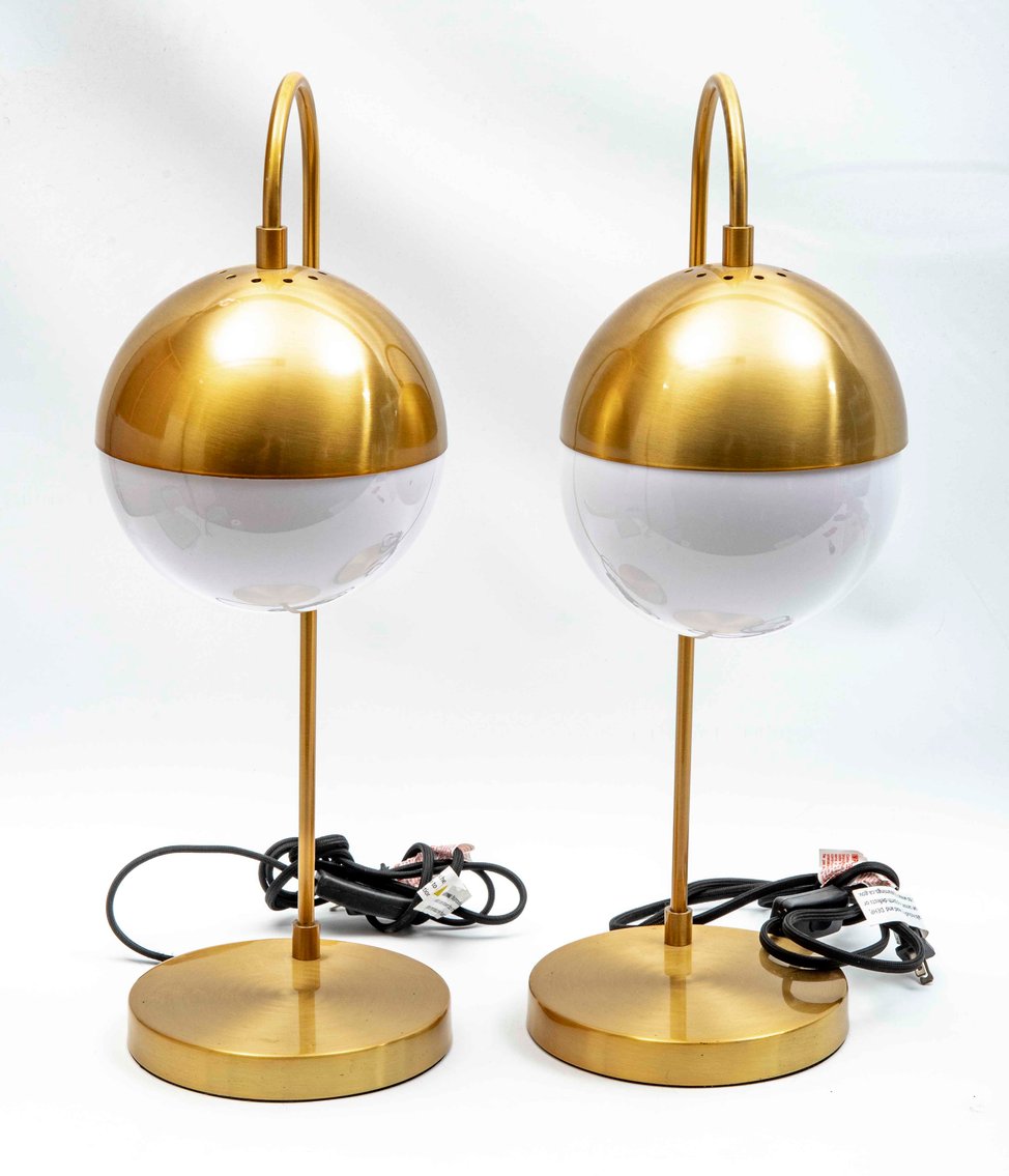 Image for Red Gallery Auction - Wonderful Variety!