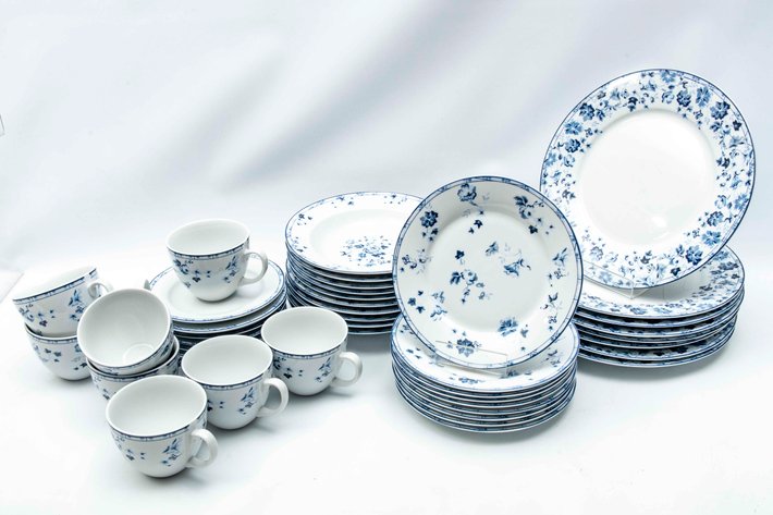 Image for Pink Gallery Super Smalls Auction