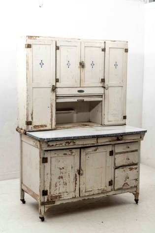 Image for Red Multi Consignor Auction