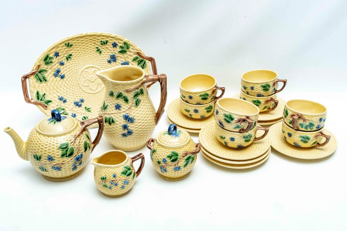 Image for Orange Gallery Auction - Knives, Tackle, Art, Antiques & More