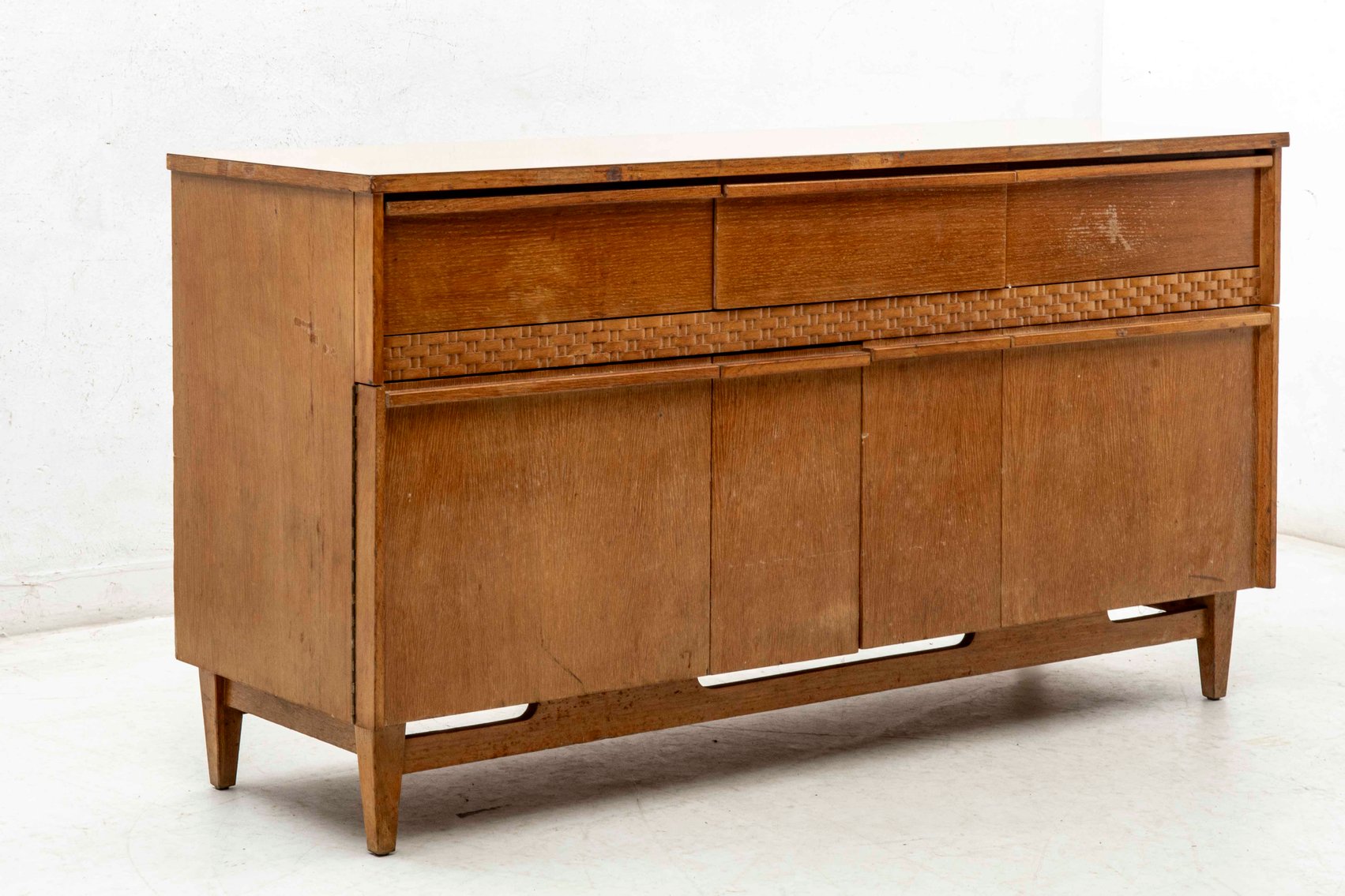 Image for Orange Gallery Auction - Knives, Tackle, Art, Antiques & More