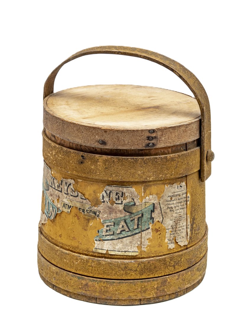 Image for Red Gallery - Furniture, Vintage Radio Collection, Great Smalls