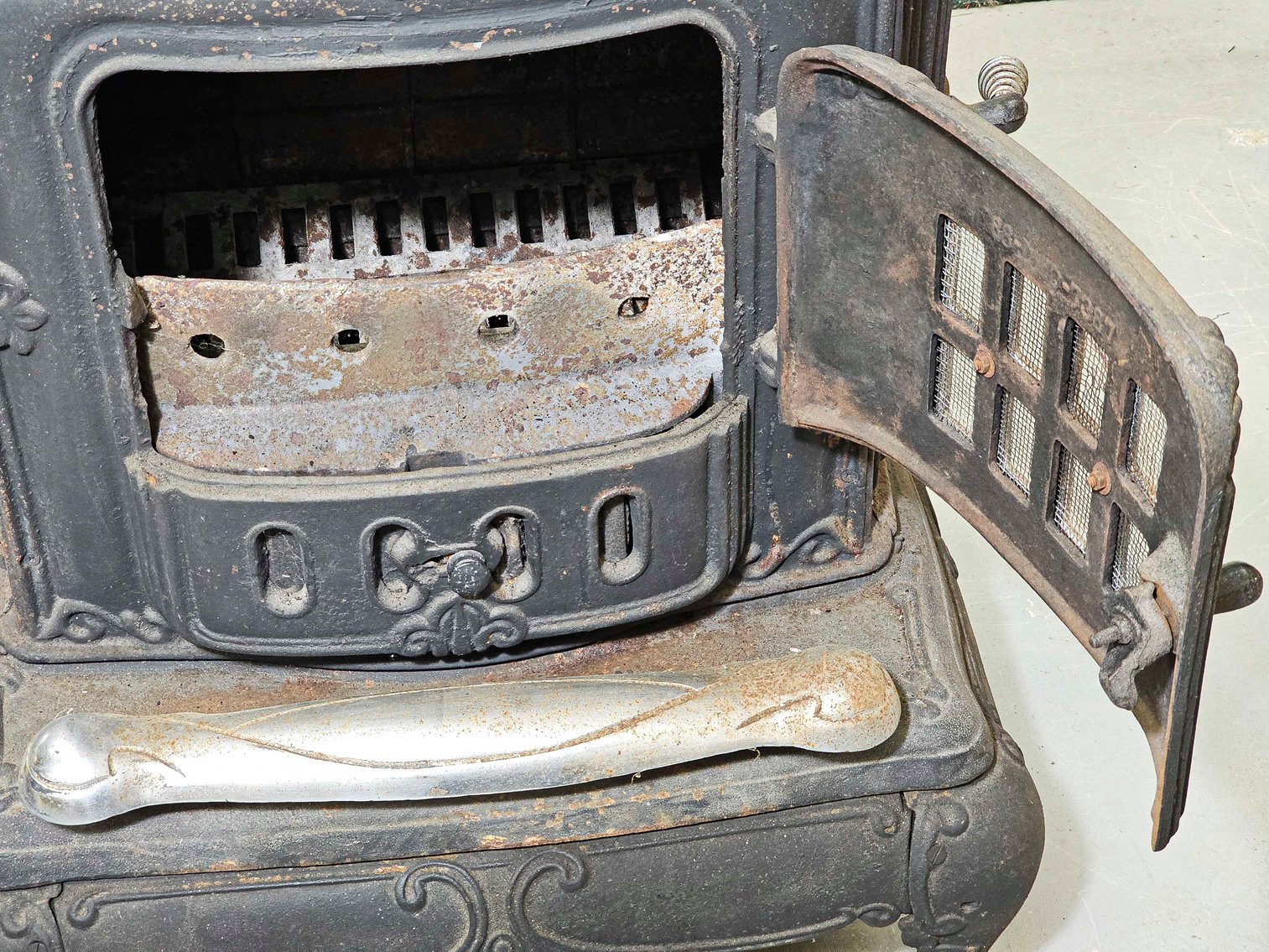 Image for Hillbilly Hut Antiques Business Downsizing Auction