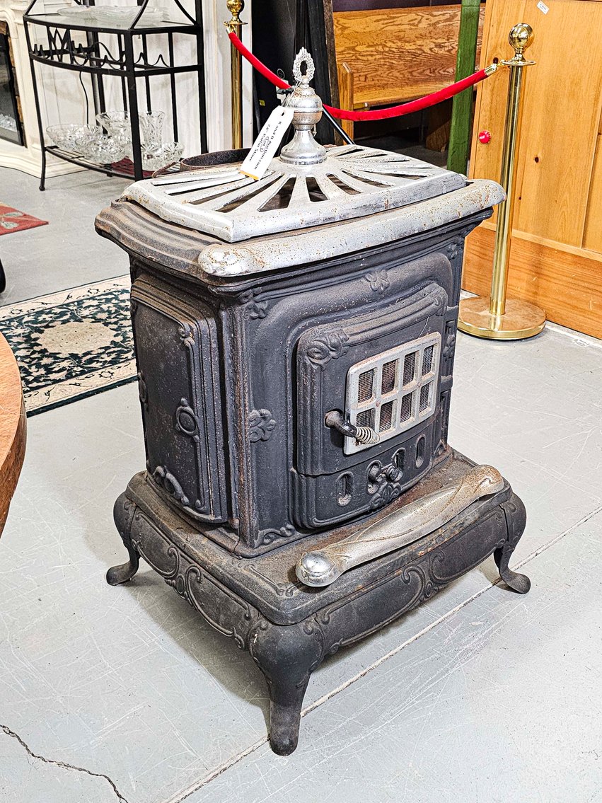 Image for Hillbilly Hut Antiques Business Downsizing Auction