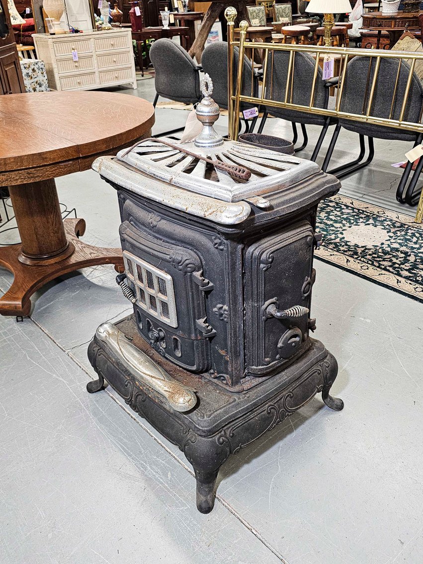 Image for Hillbilly Hut Antiques Business Downsizing Auction