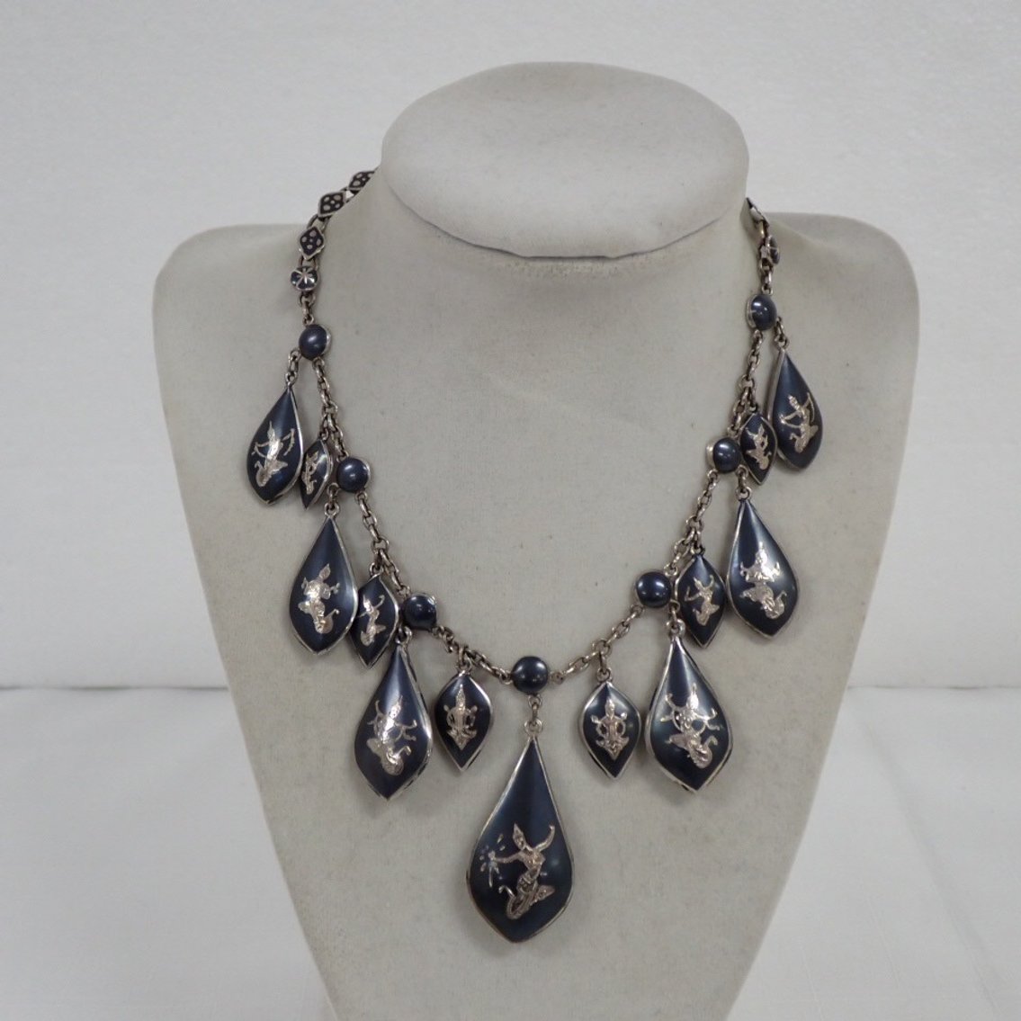 Image for Jewellery Collection - Marion North and Estate of Helen Davenport - Guelph