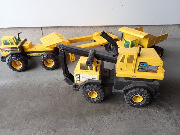 Image for Parkin Family Moving Sale - Elora