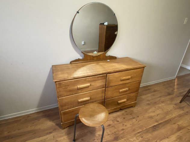 Image for Moving Sale for Doug & Susan Lane - Guelph