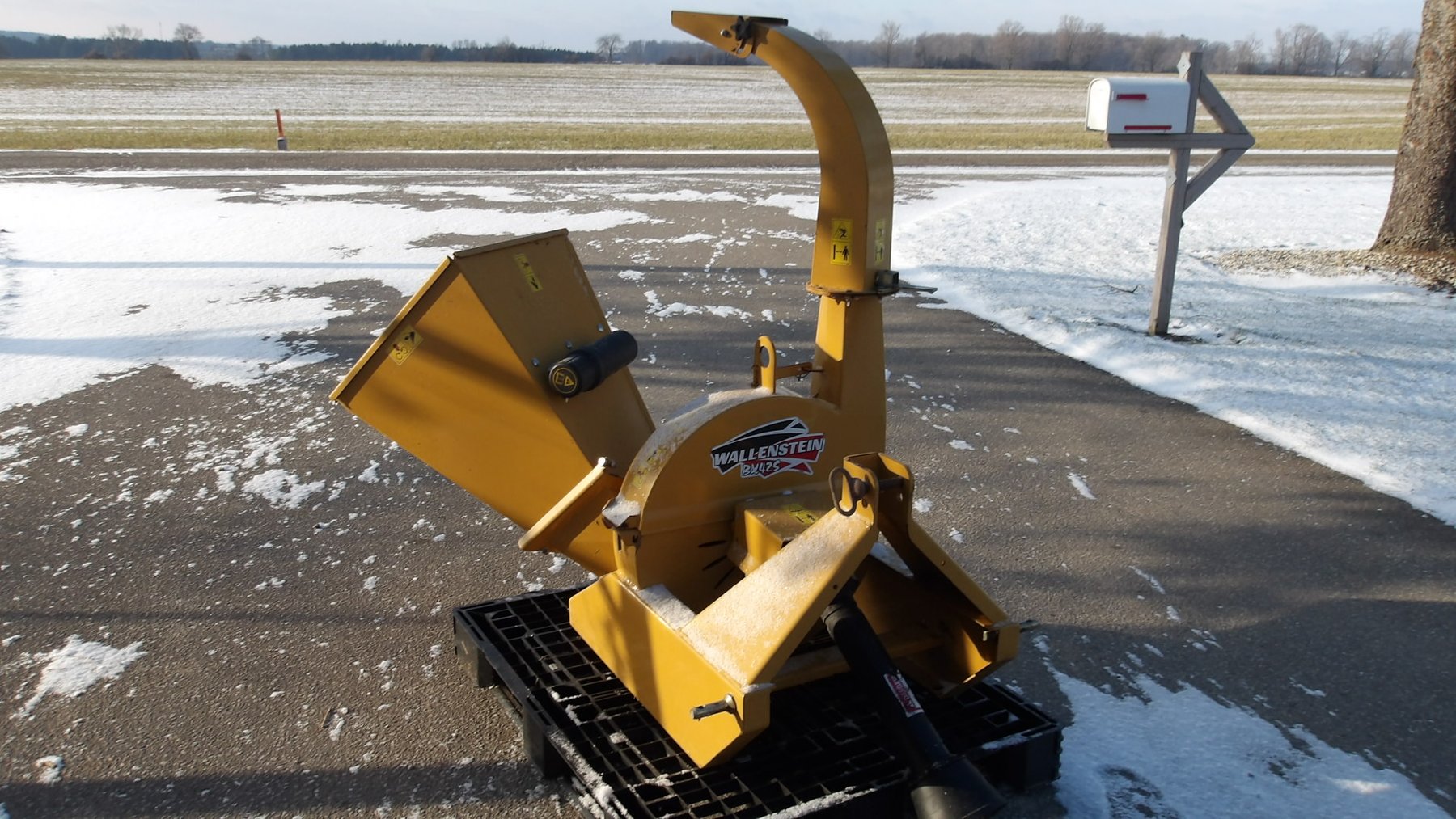 Image for Merry & Bright Multi Consignor Auction - Guelph